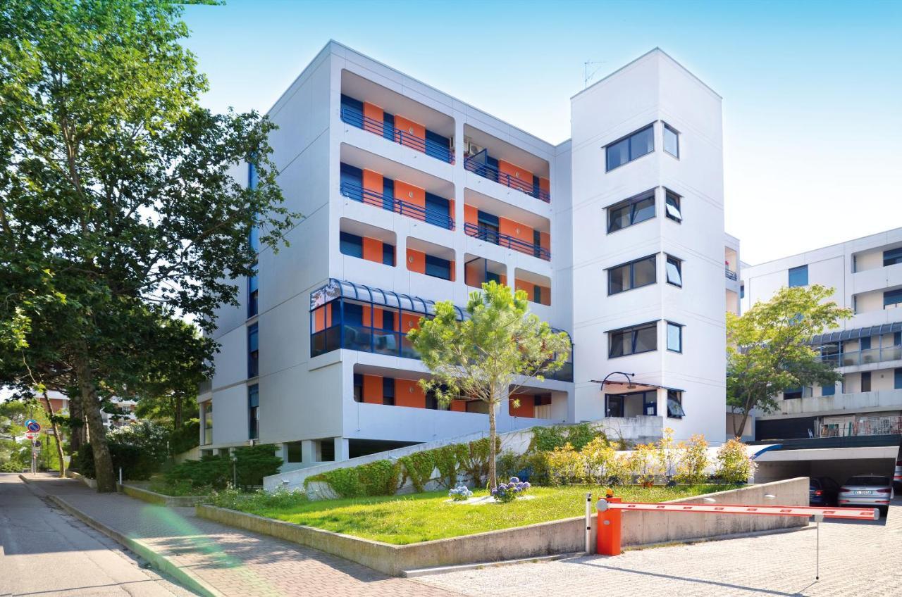 Appartamenti Tonin Бибионе Экстерьер фото